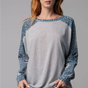 Easel Gray and Blue Leopard Print Women's Top